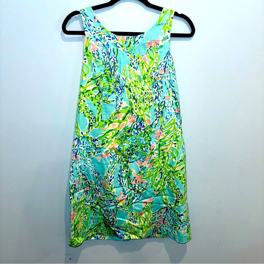 LILLY PULITZER SHIFT DRESS 
SIZE 8 
Perfect condition
Worn ones
No signs of wear